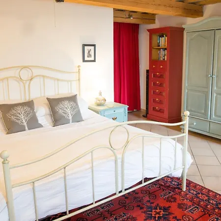 Set In Olive Grove With Stunning Views * Mondavio