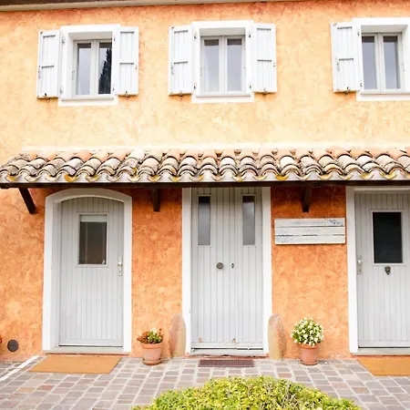 Set In Olive Grove With Stunning Views Ferienhaus